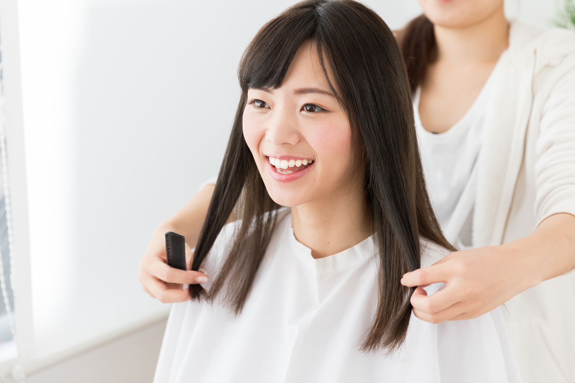 スキマ時間で収入アップ！高歩合のサロンからオファーが届く|東京の美容室なら『LUMINA Offer』